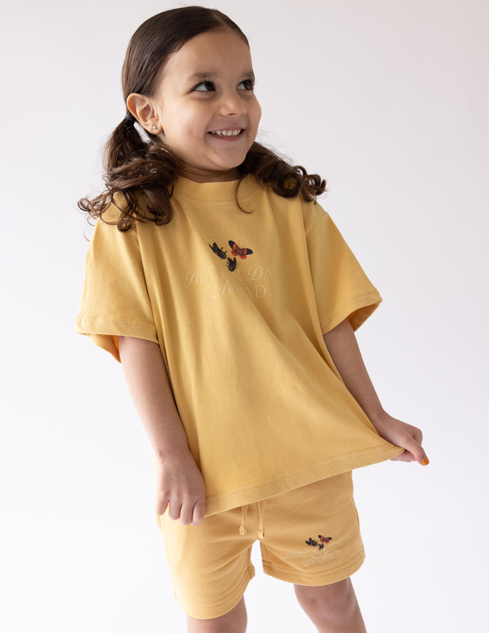 Better Days Schmetterling Kinder-T-Shirt