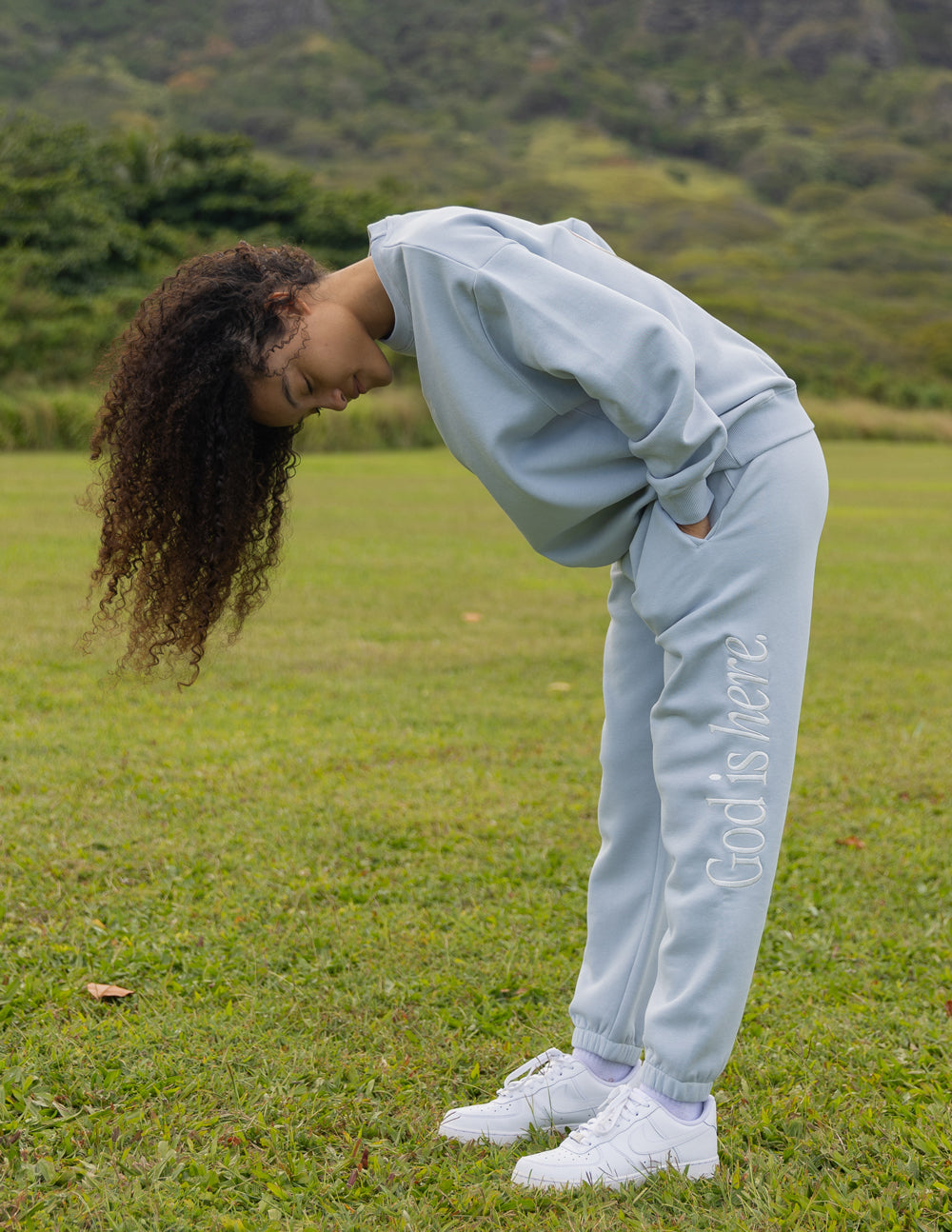 God Is Here Unisex-Jogginghose