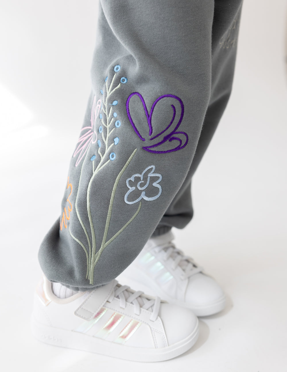 God's Still Working Kinder-Sweatpants