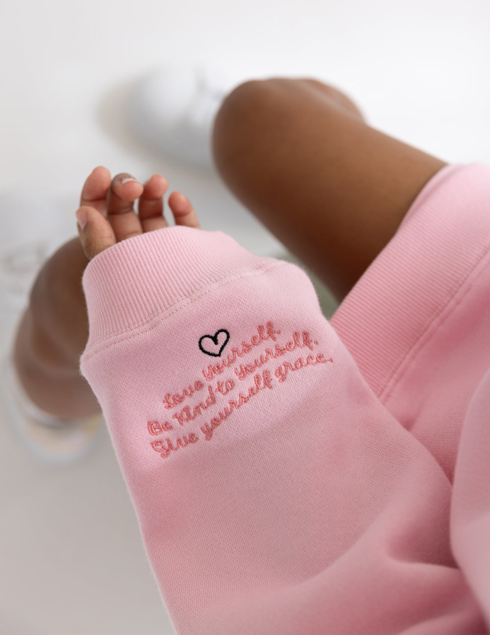 Love Yourself Kinder-Rundhalspullover